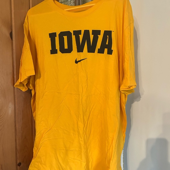 Nike Golden Tee - Picture 1 of 3